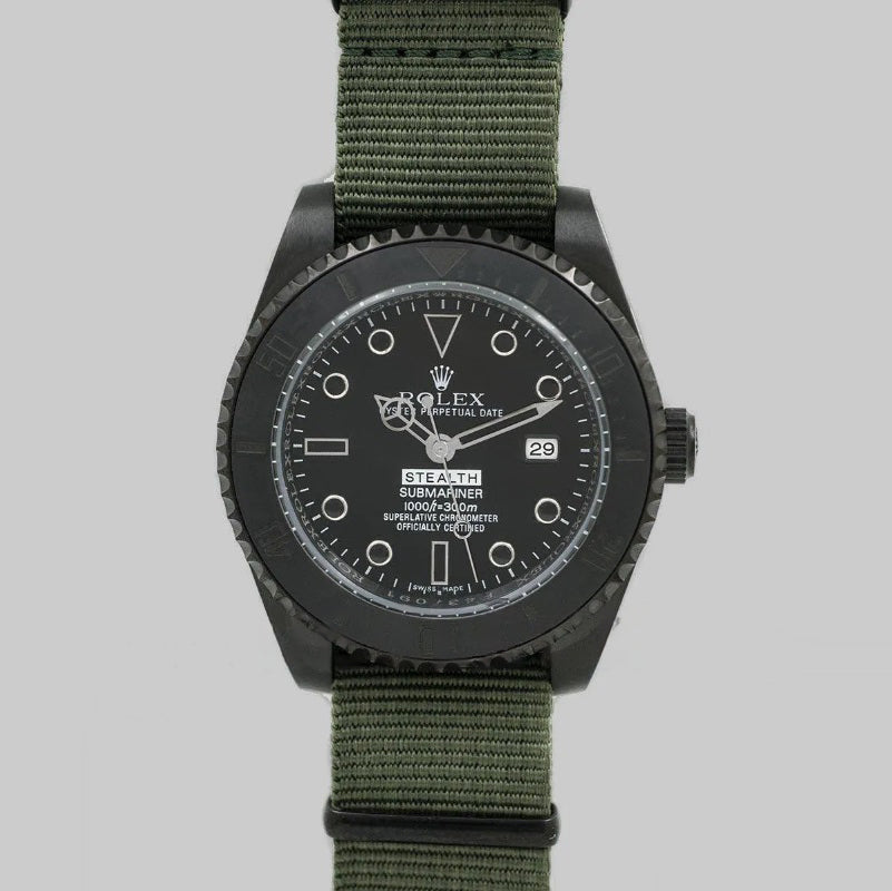 Supreme x ‘Fuck Em’ 114060 Submariner