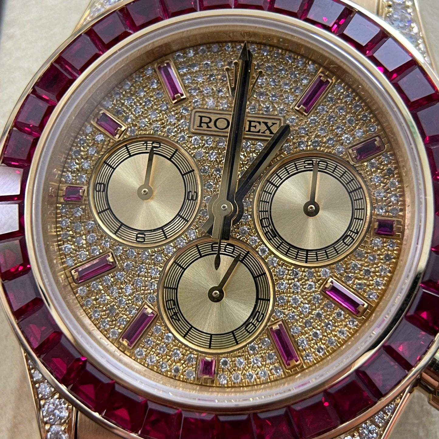 Rolex Cosmograph Daytona 126598TRU Replica Watch 18K Solid Gold + Ruby + Natural Diamonds 40mm Clone