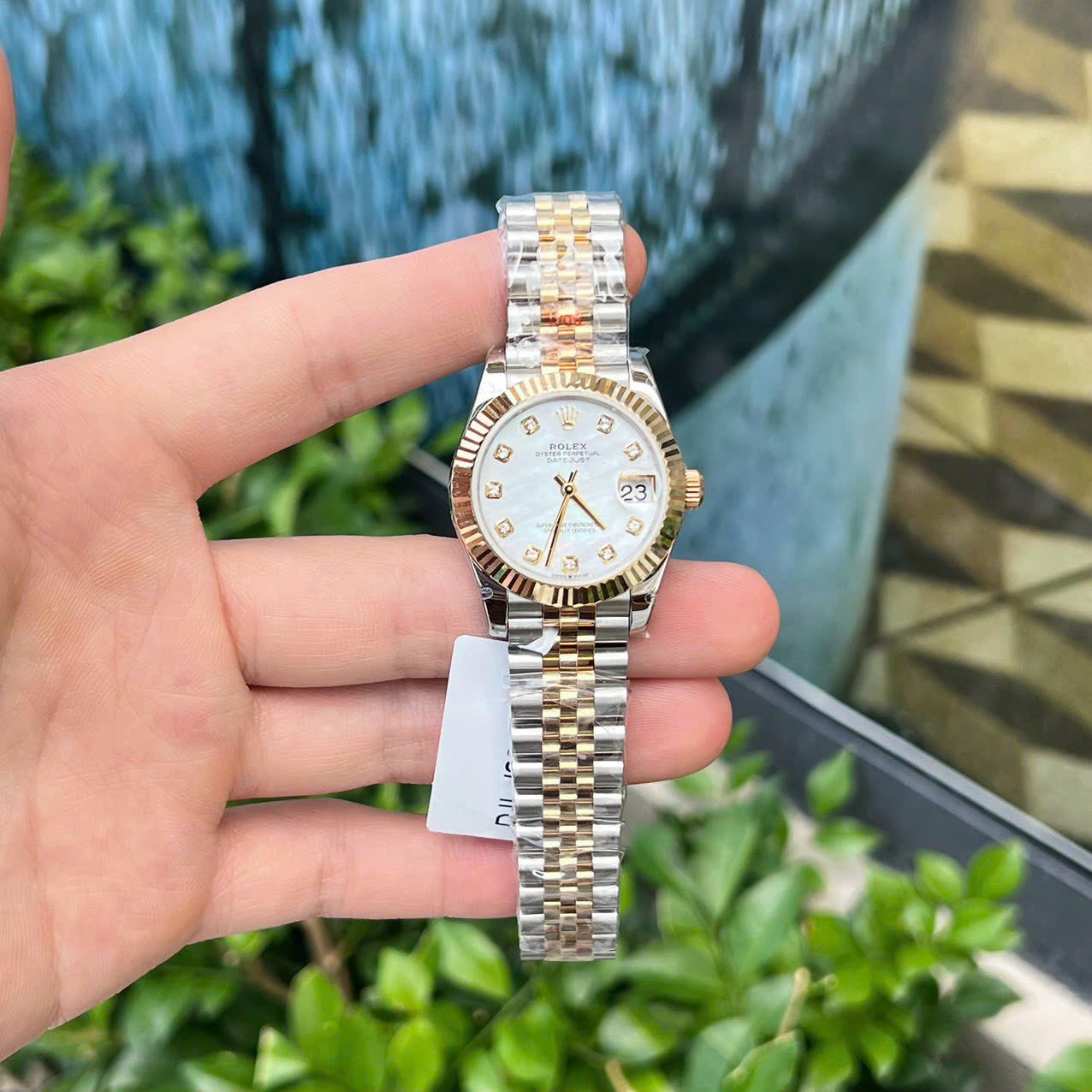 Rolex DateJust 18K Gold Wrapped Replica Watch Mother of Pearl Dial GM Factory 31mm