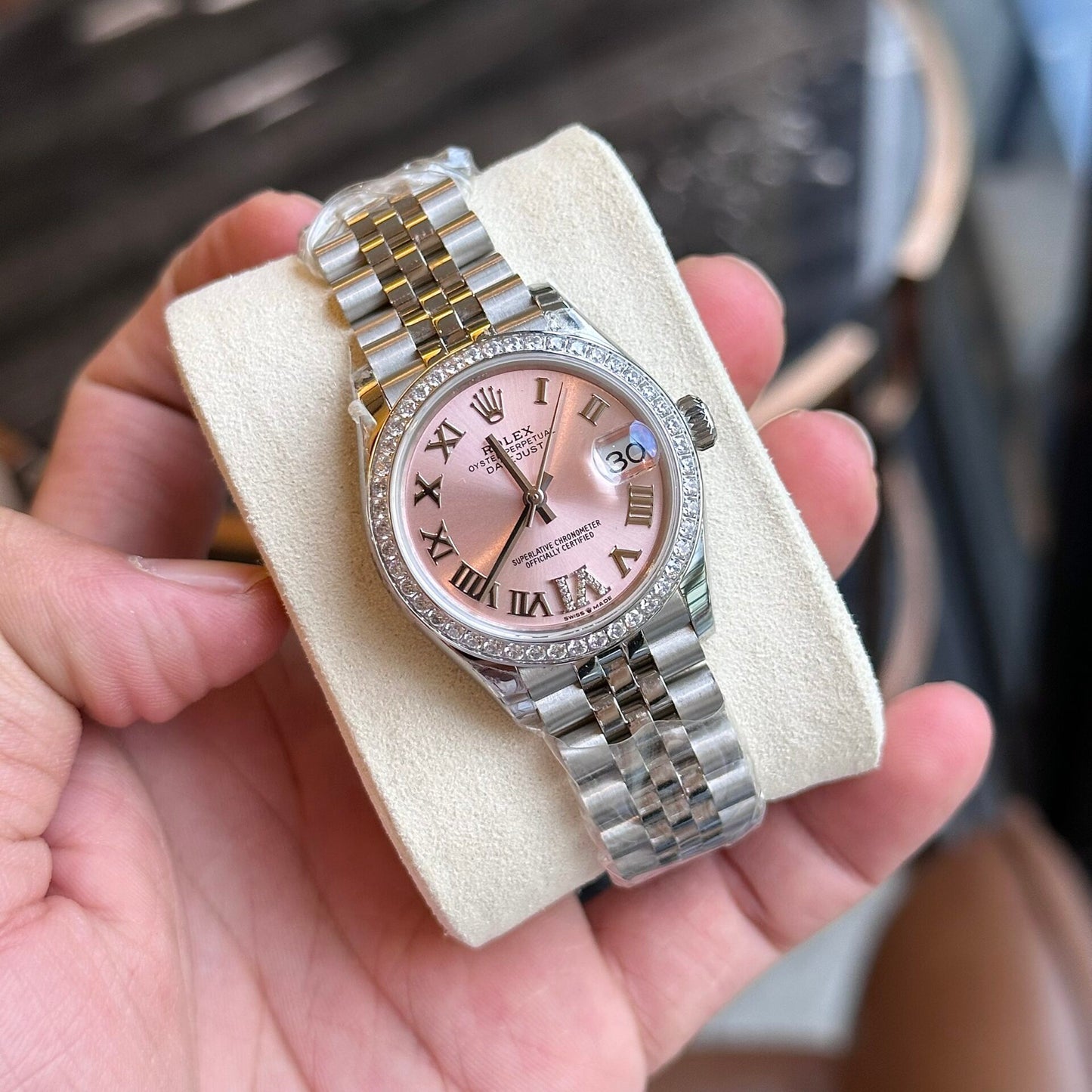 Rolex DateJust With Diamonds Pink Dial Replica Women’s Watch EW Factory 31mm