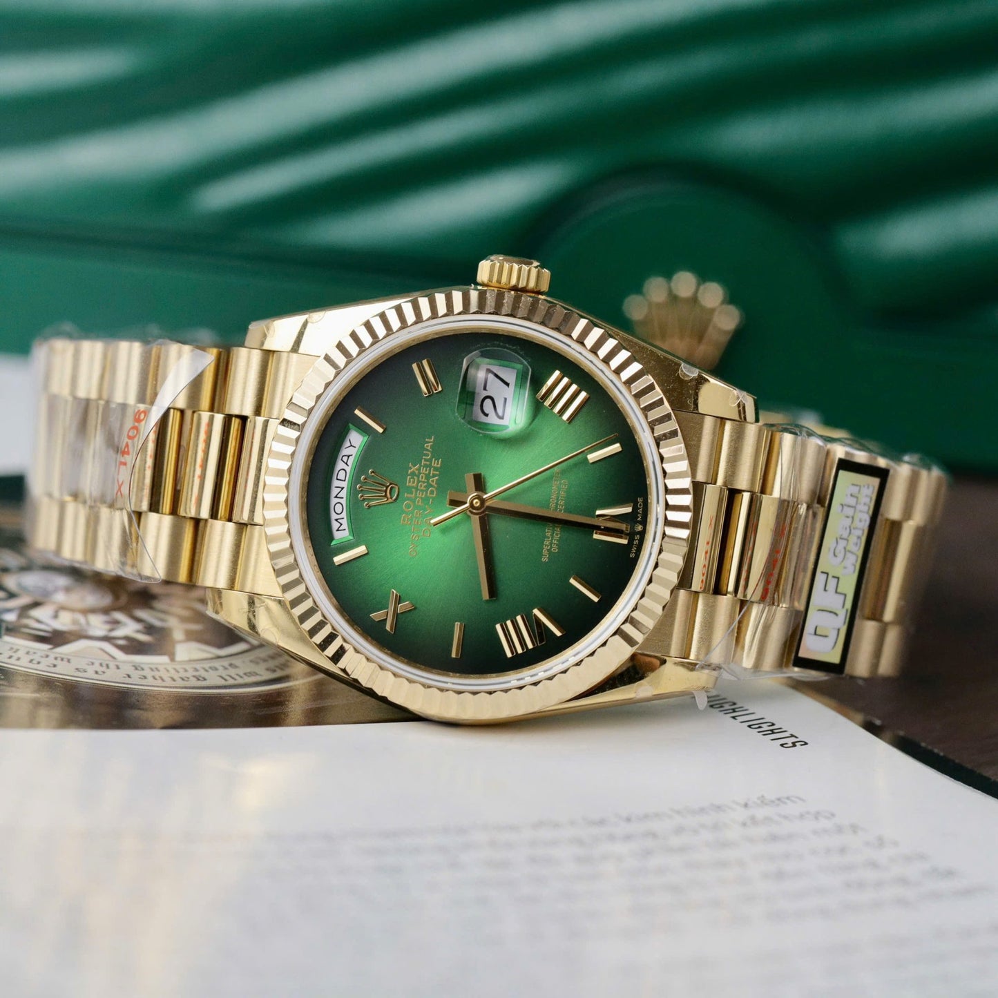 Rolex Day-Date 128238 Replica Watch Green Ombre Dial Weight QF 36mm
