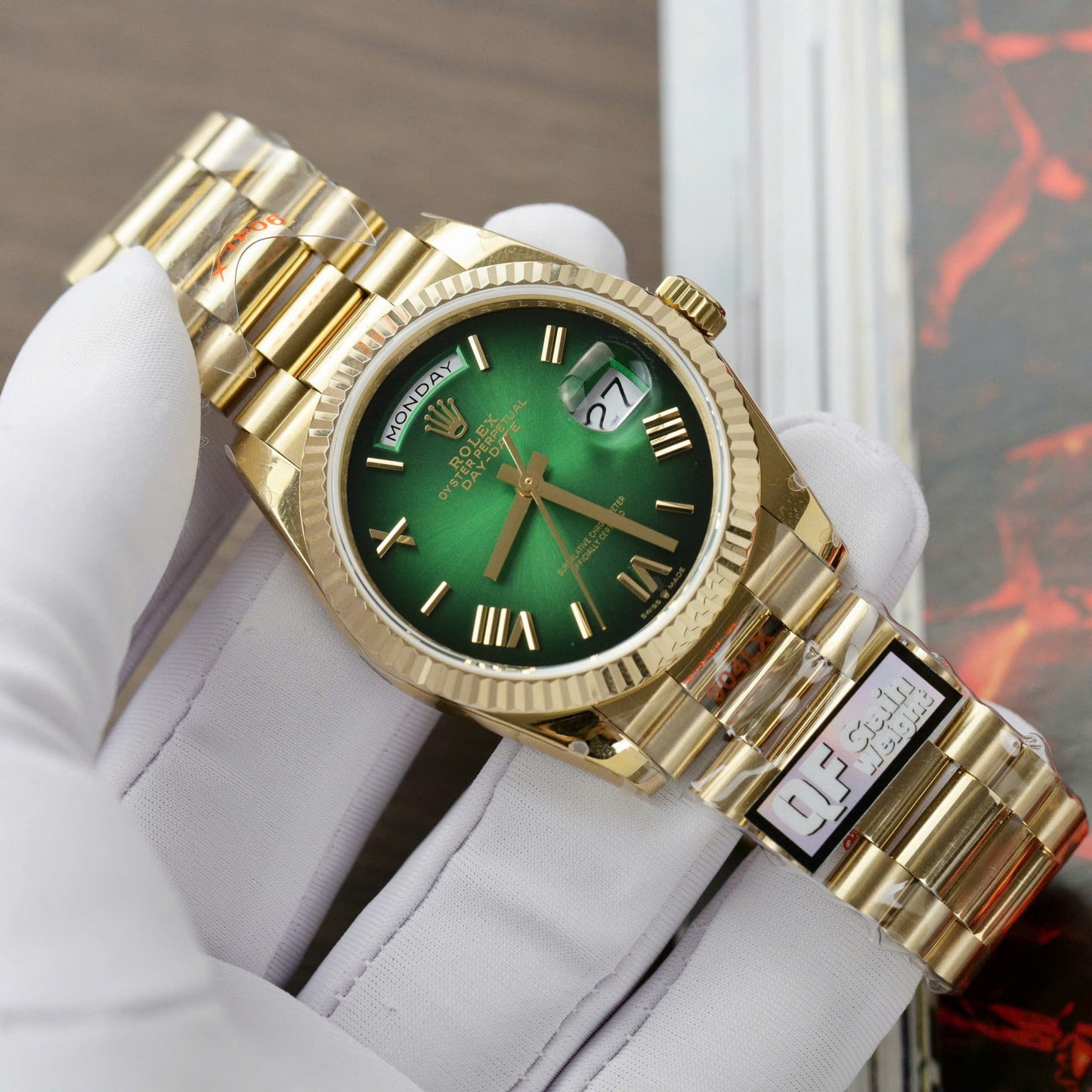 Rolex Day-Date 128238 Replica Watch Green Ombre Dial Weight QF 36mm
