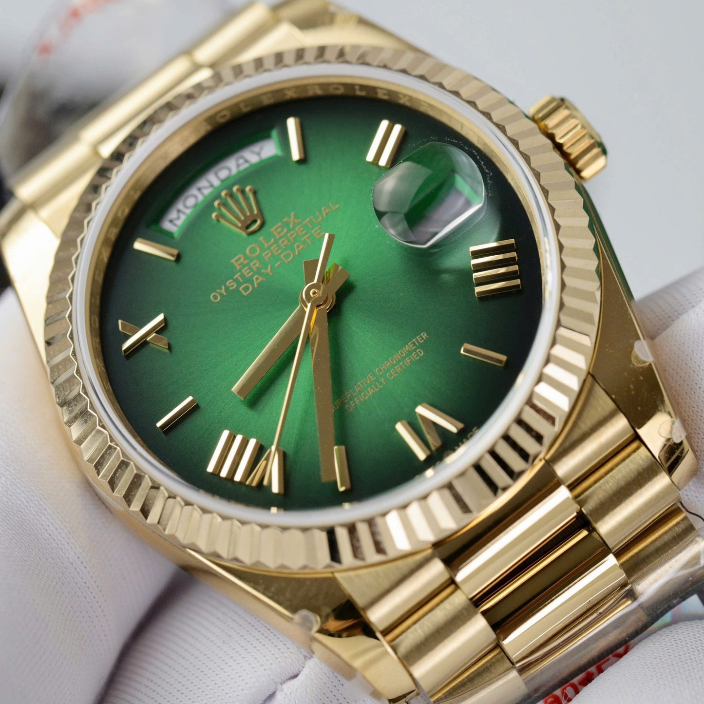 Rolex Day-Date 128238 Replica Watch Green Ombre Dial Weight QF 36mm