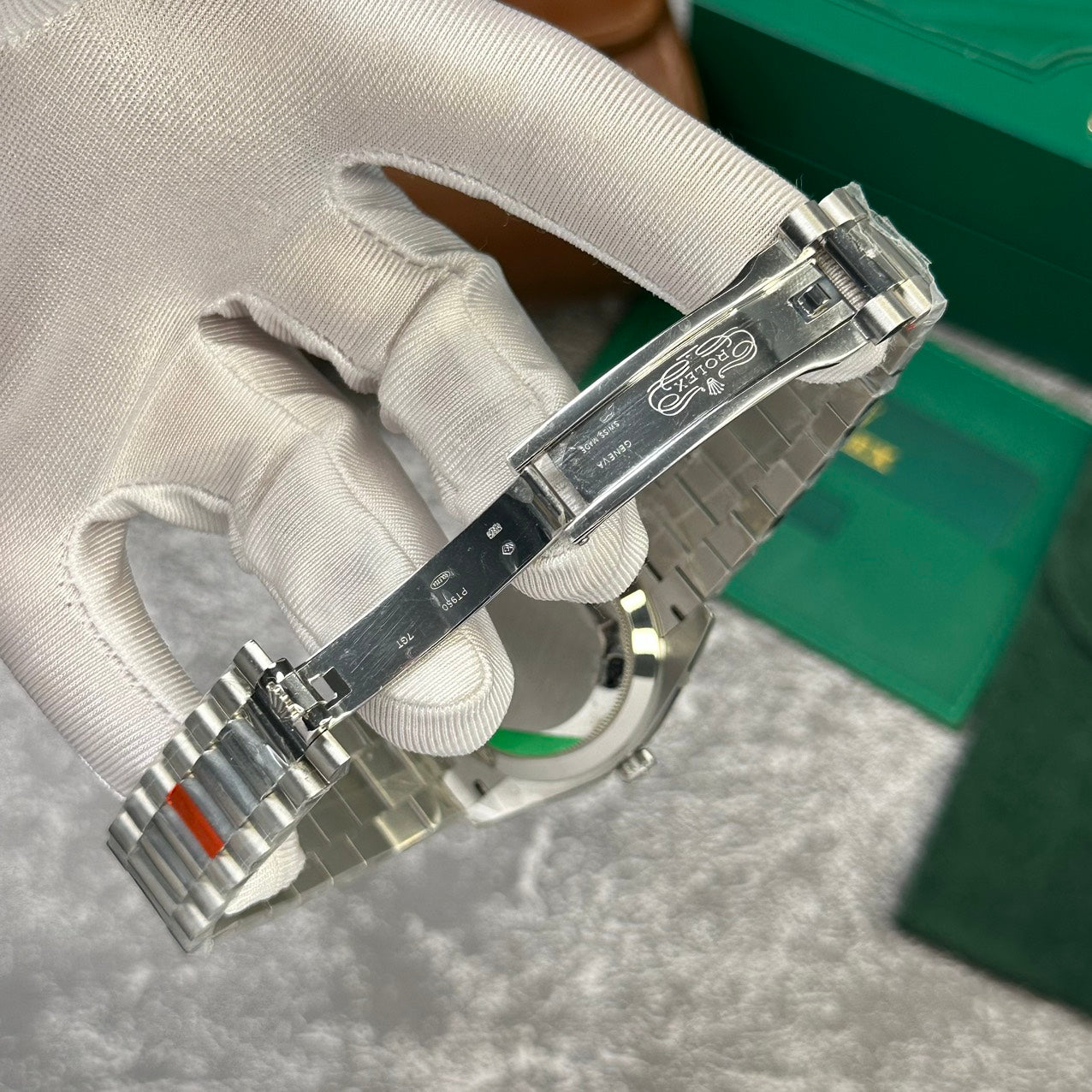 Rolex Replica Watches Day-Date 228236 Strap President V2 GM Factory 40mm