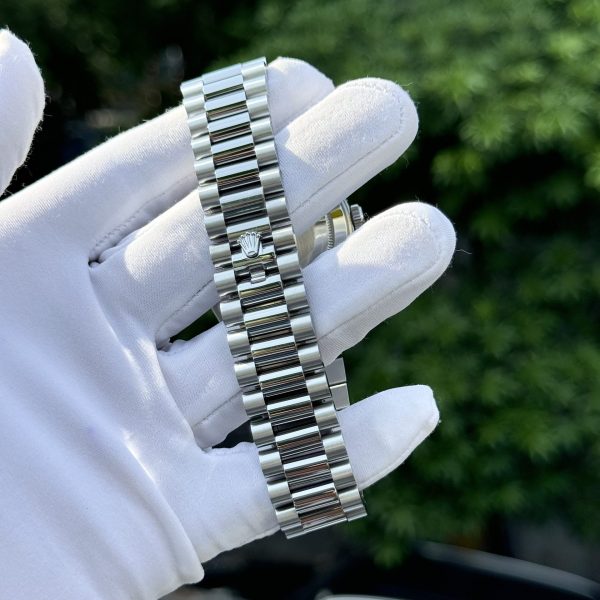 Rolex Day-Date Replica Watch Custom Mother Of Pearl & Moissanite Diamonds Baguetee 40mm Clone