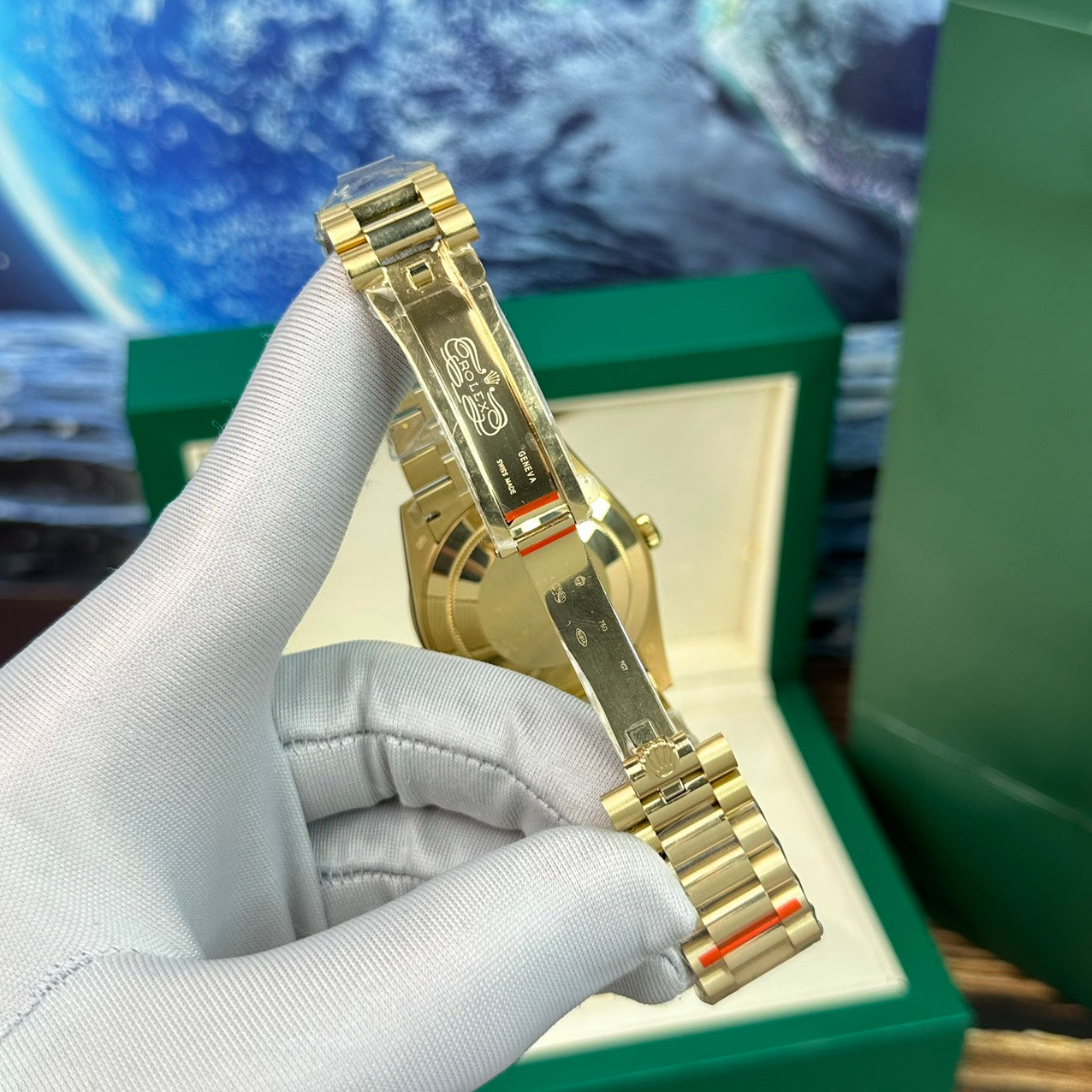 Rolex Day-Date Mother-Of-Pearl Dial With Diamonds BP Factory 40mm
