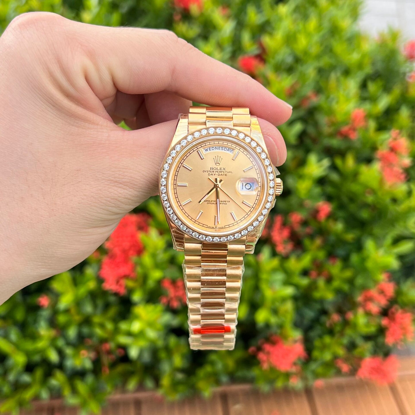 Rolex Day-Date Best Replica Watch Diamond Bezel Champagne Dial 40mm Clone