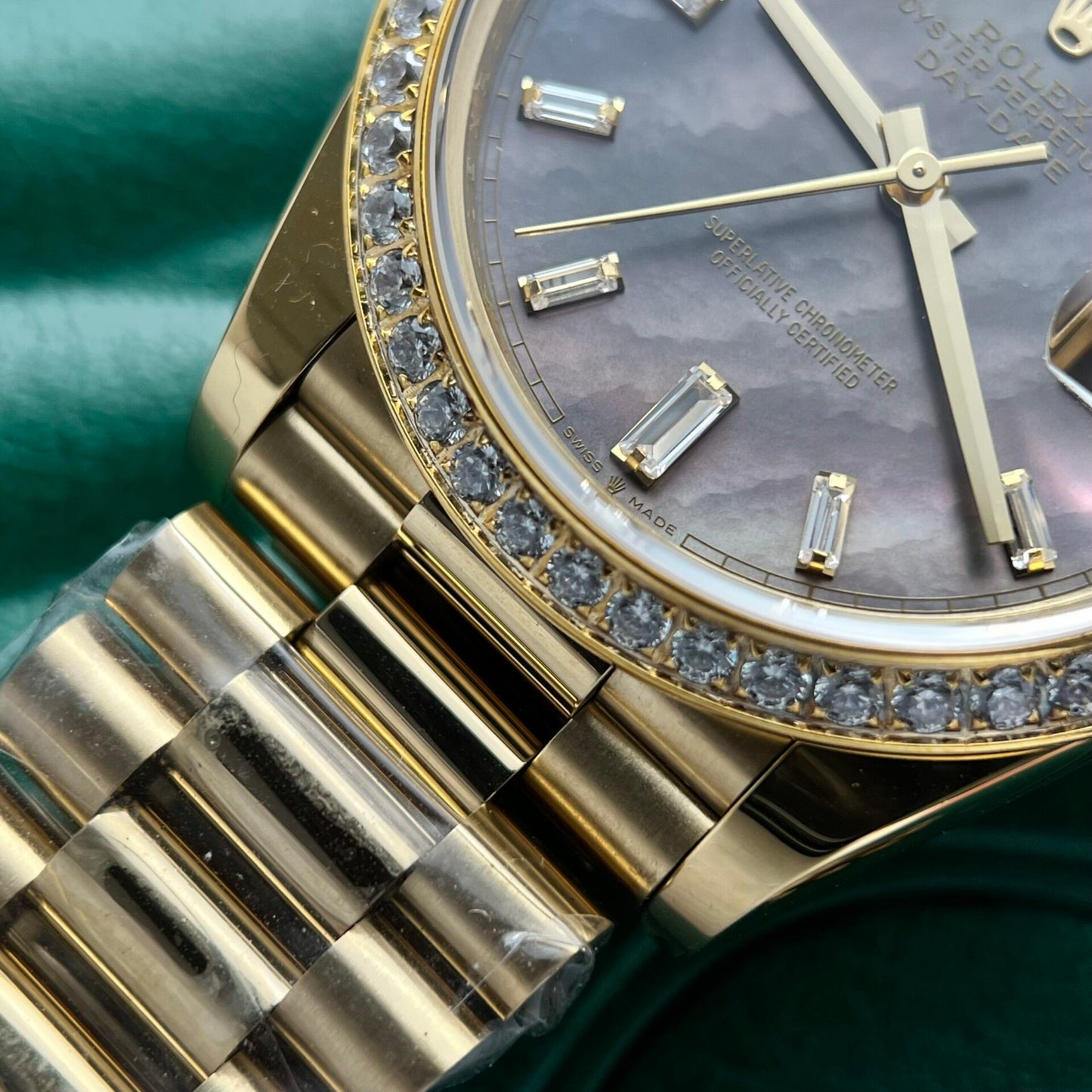 Rolex Day-Date Mother Of Pearl Dial President Strap 40mm Clone