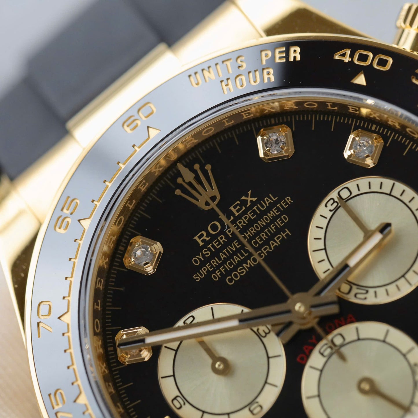 Rolex Daytona Replica Watch Custom 18K Gold Wrapped Movement Calibre 4131 40mm