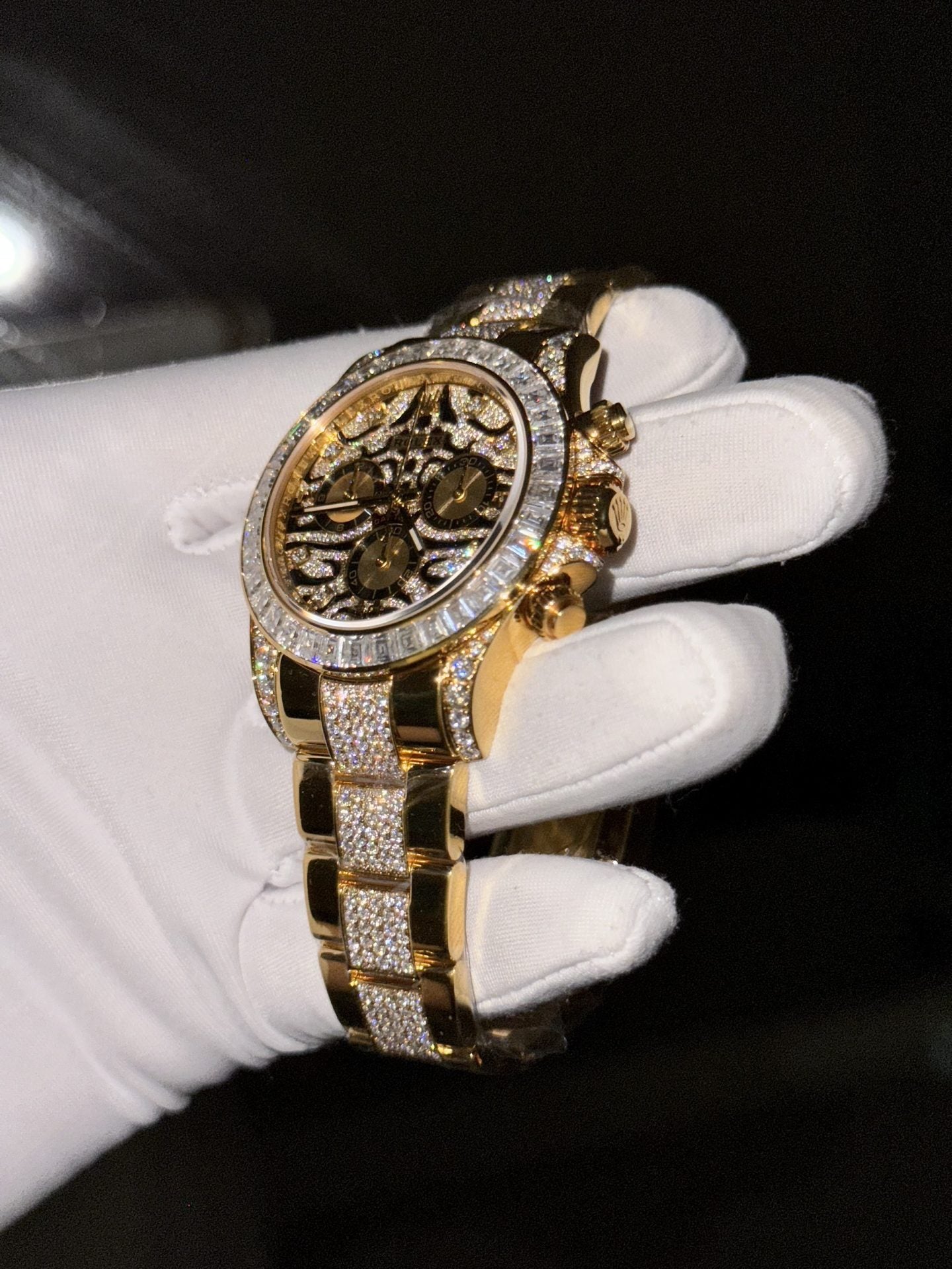 Rolex Best Replica Watch Daytona 40mm Eye of Tiger Gold Wrapped – Moissanite Diamonds Custom Clone