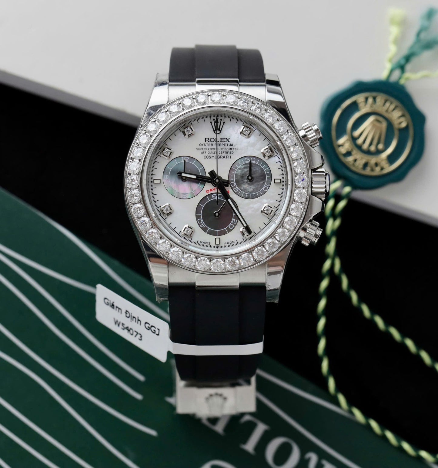 Rolex Daytona Dial MOP Replica Watch Number Pile Custom 40mm