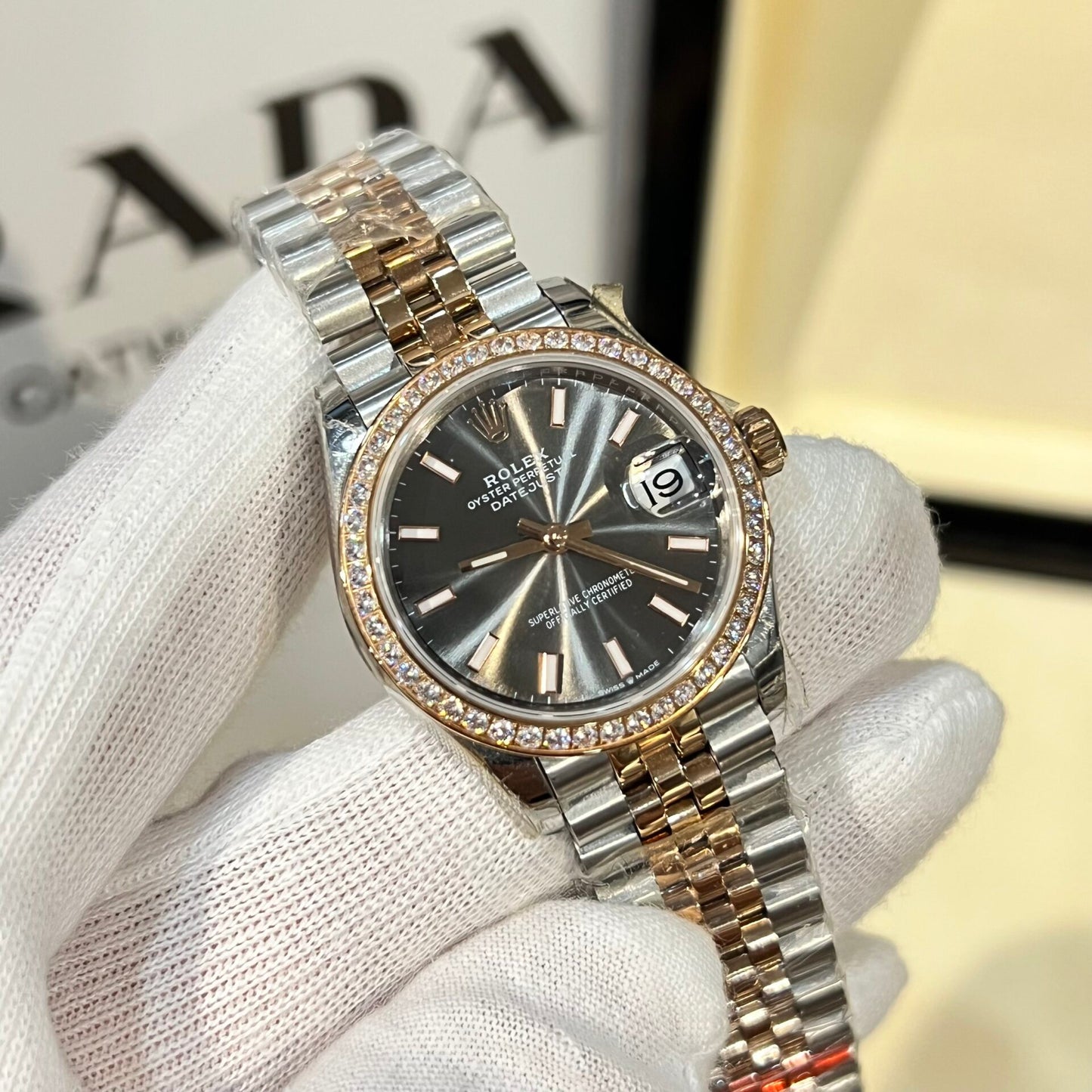 Rolex DateJust Women’s Replica Watch With Diamonds Gray Dial EW Factory 31mm