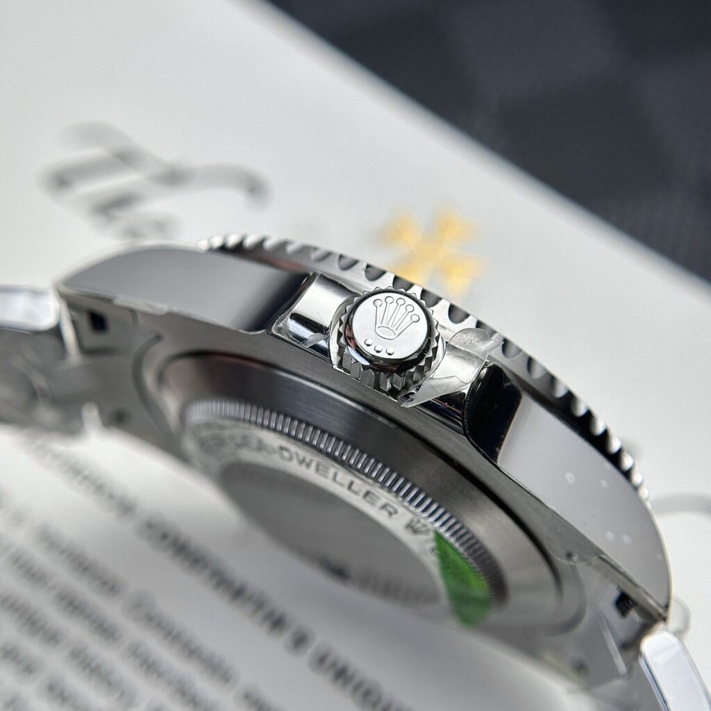 Rolex Sea-Dweller 126600 Replica – Black Dial – VS Factory – 43mm