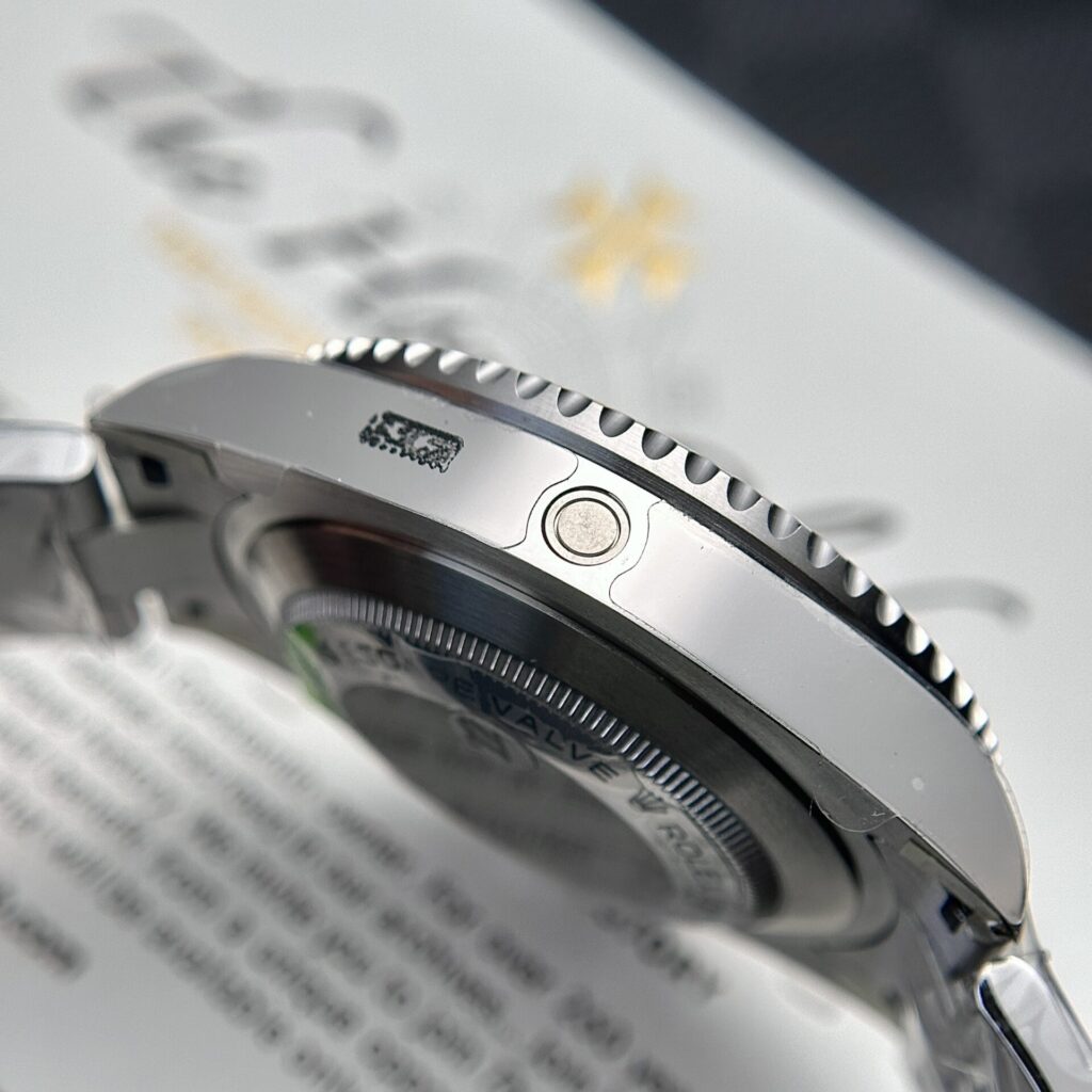 Rolex Sea-Dweller 126600 Replica – Black Dial – VS Factory – 43mm