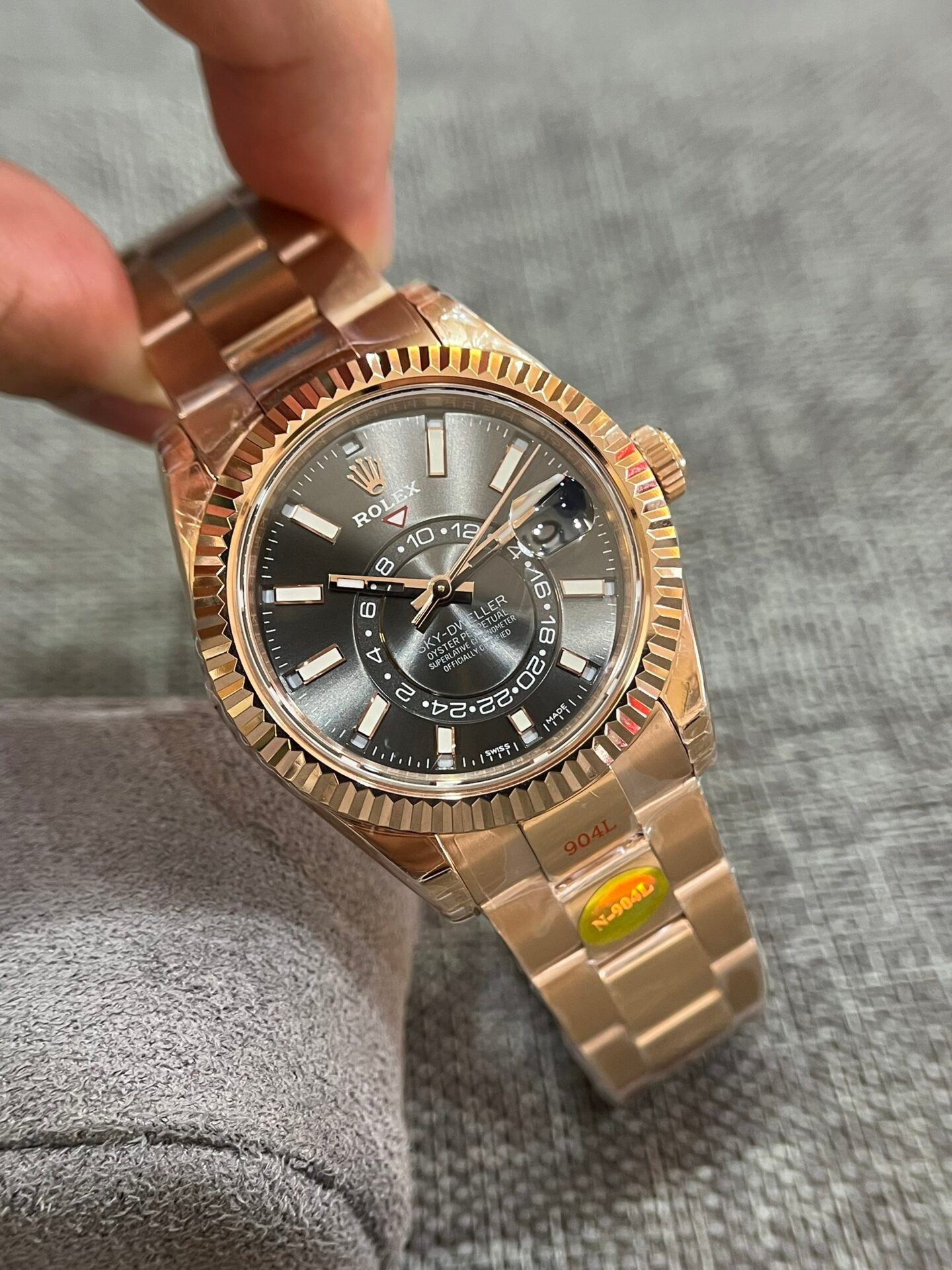 Rolex Sky Dweller 326935 Rhodium Dial Best Replica Watch Noob Factory 42mm