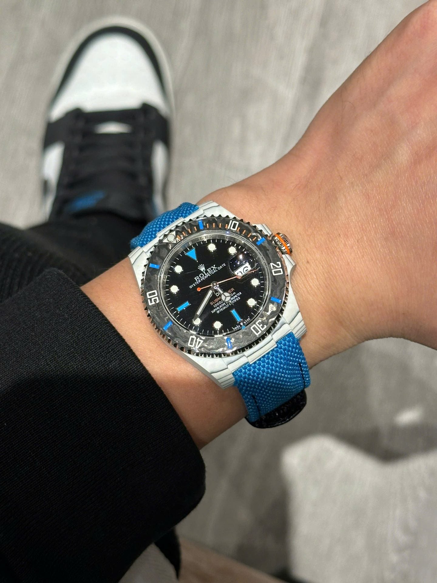 Rolex Submariner DIW Carbon Best Replica Watch Black Dial 40mm Clone