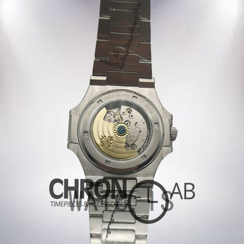 Nautilus Men's 5726/1A-014 40mm Bracelet Automatic