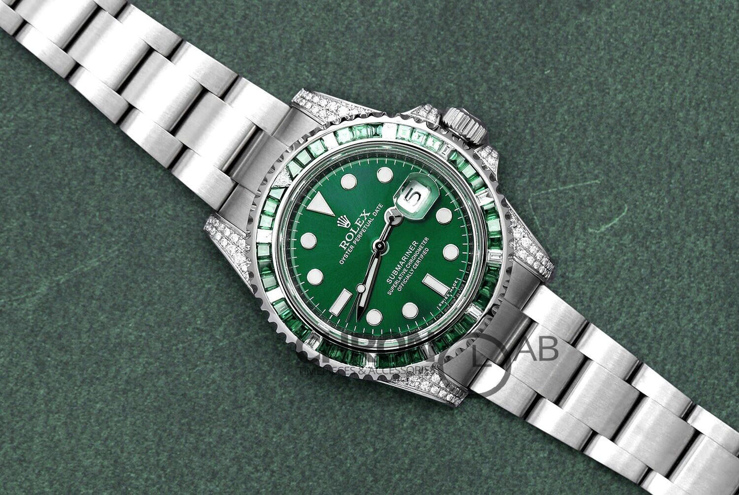 Submariner Date 116610LN Green Dial With Diamond Lugs And Bezel