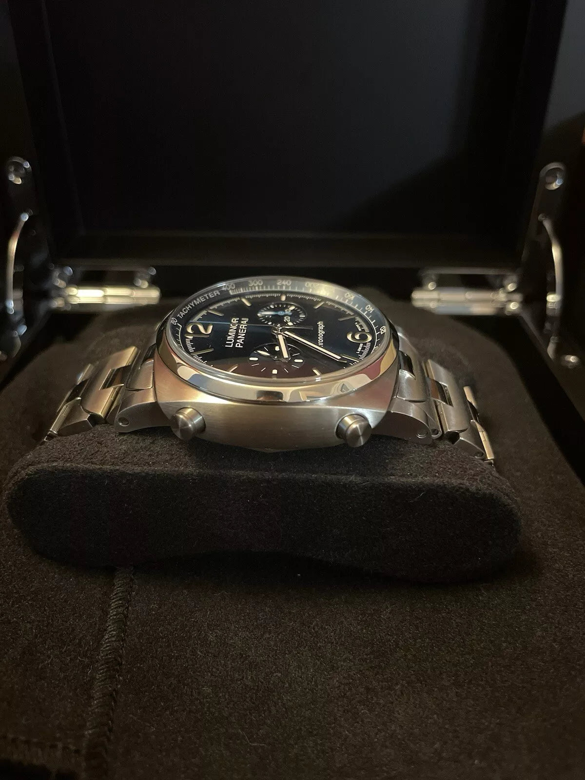 Chrono 44 mm PAM01110-Blue Dial Excellent Condition RRP-£9300