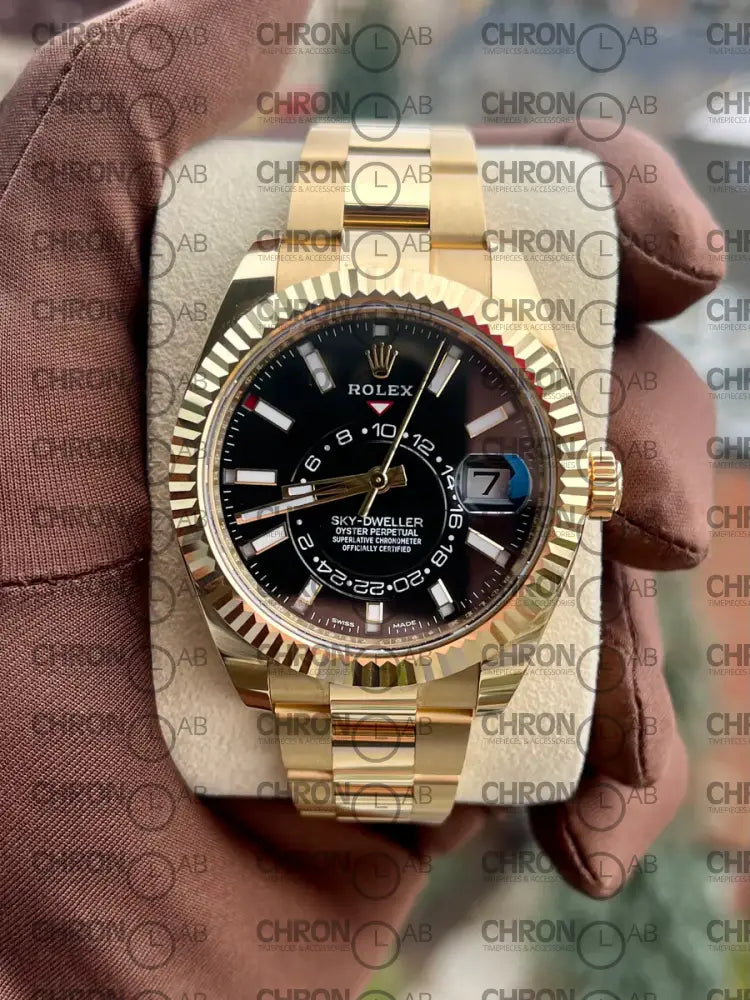 Sky-Dweller 336938 Yellow Gold Black Dial Oyster Bracelet Clone 42mm Watches