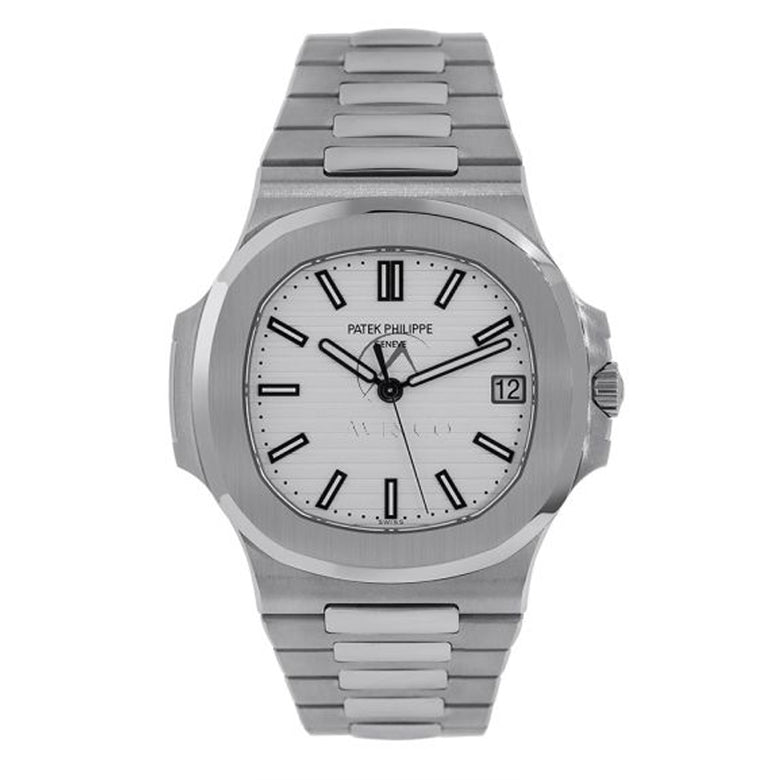 Nautilus 5711/1A-010, Steel, White Index Dial, 40 mm