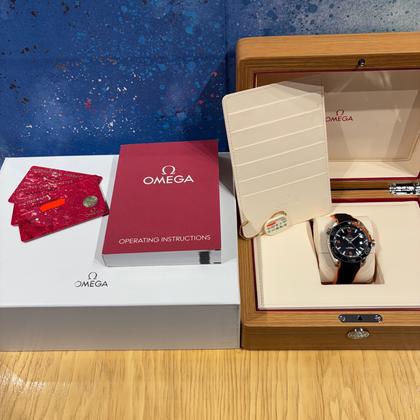 Seamaster Planet Ocean 44mm Black Dial 215.32.44.21.01.001 – 44mm