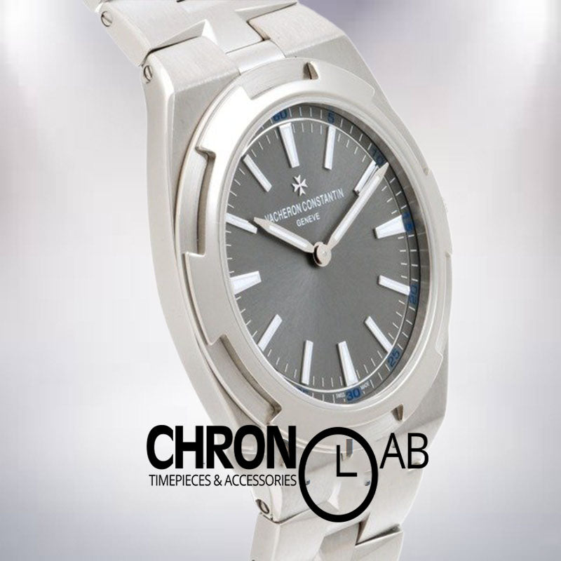 Overseas Men 2000V/120G-B122 42mm Silver-tone Grey Dial 1