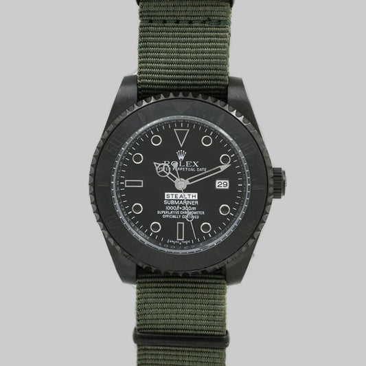 Supreme x ‘Fuck Em’ 114060 Submariner