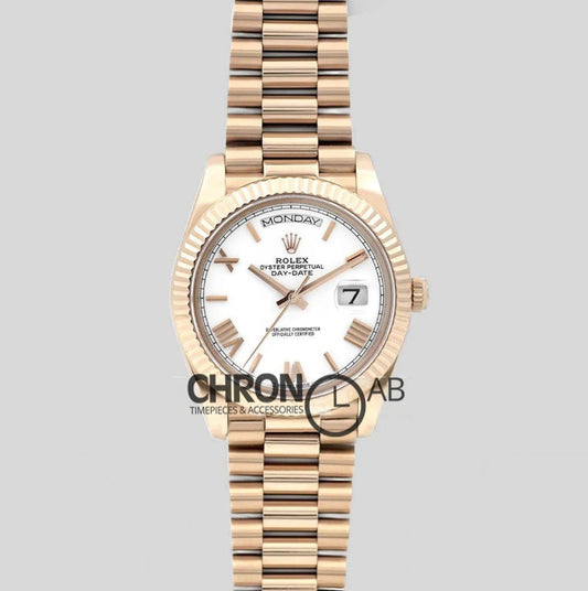Day-Date 40 228235 White Dial in Everose Gold