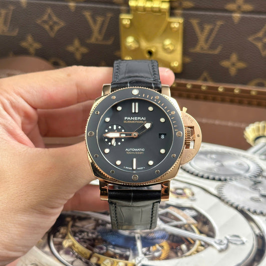Panerai Submersible PAM974 Rose Gold Replica Watches Black Dial Leather Strap VS Factory 42mm