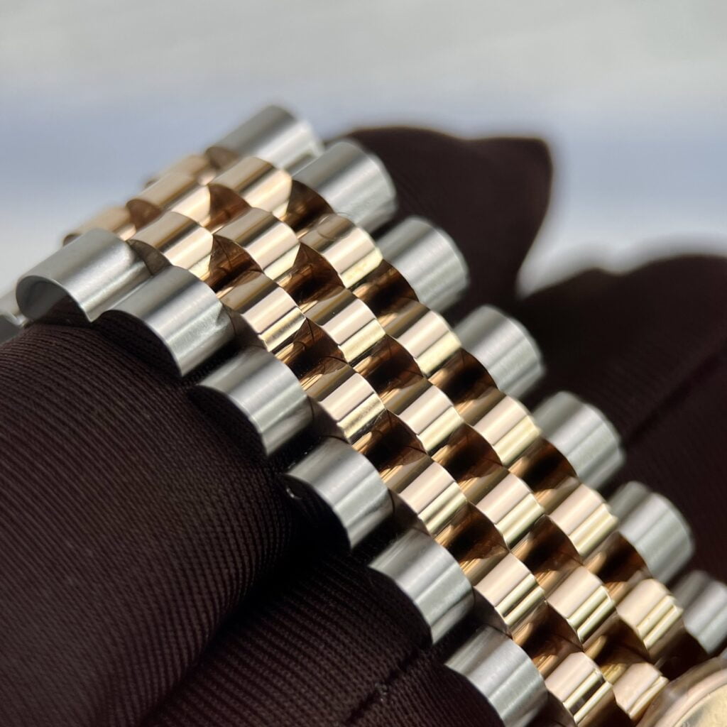 Rolex DateJust 126331 Replica – Mother of Pearl Dial – Gold Wrapped – GM Factory 41mm