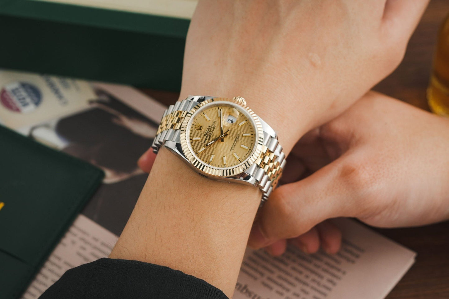 Rolex Best Replica Watch DateJust 126233 Yellow Champagne Fluted Dial Gold Wrapped  36mm Clone