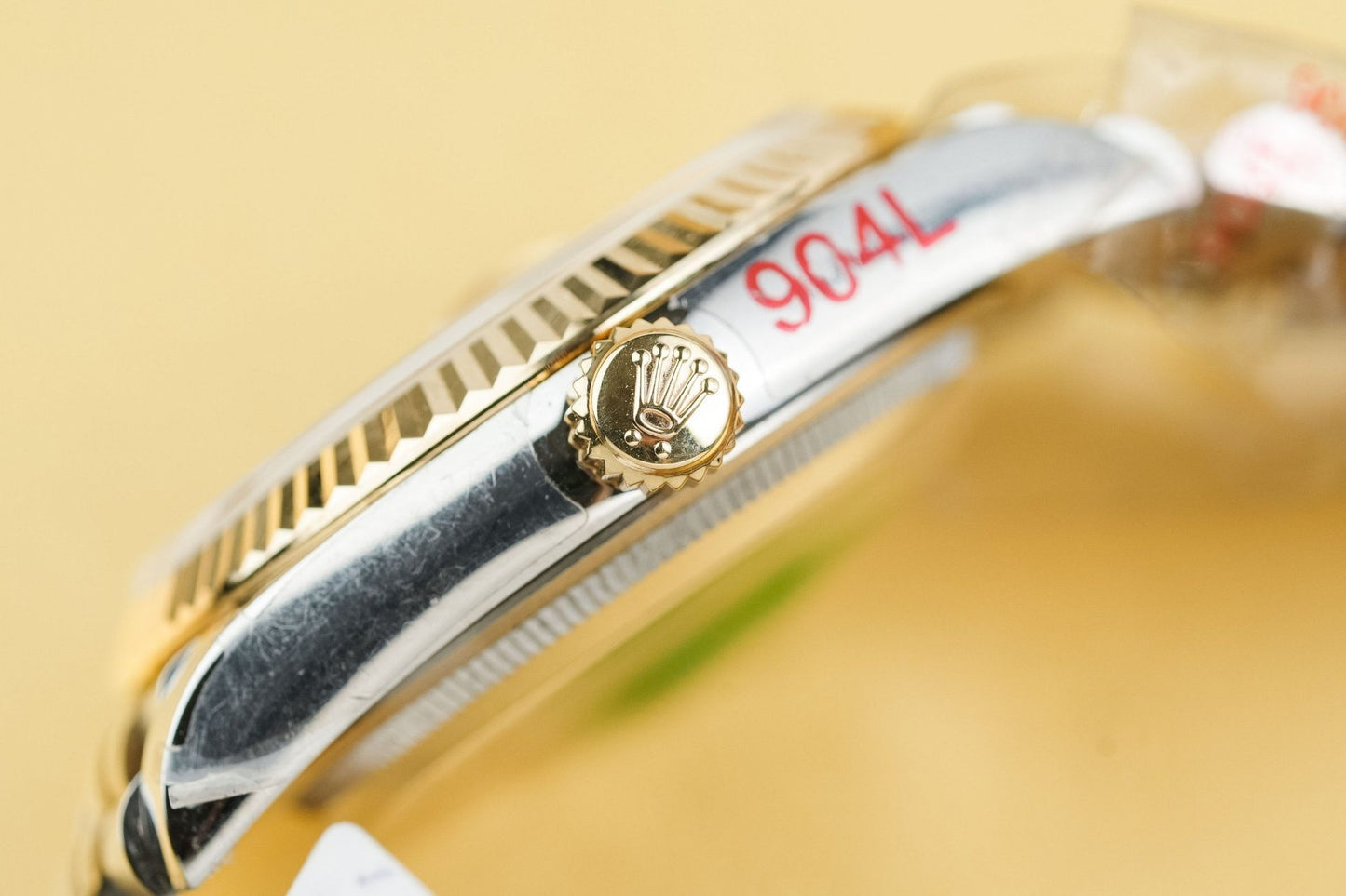 Rolex Best Replica Watch DateJust 126233 Yellow Champagne Fluted Dial Gold Wrapped  36mm Clone