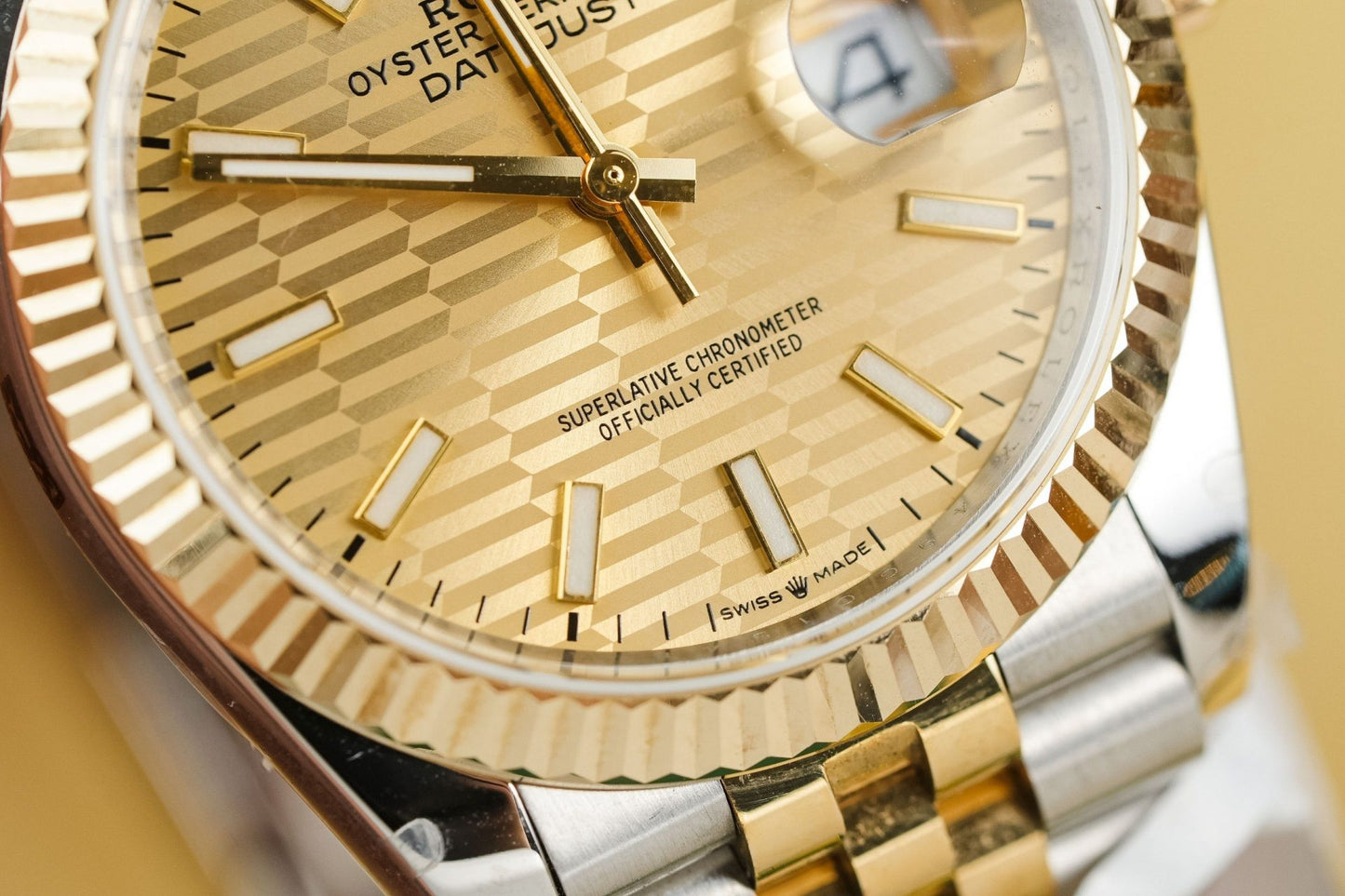 Rolex Best Replica Watch DateJust 126233 Yellow Champagne Fluted Dial Gold Wrapped  36mm Clone
