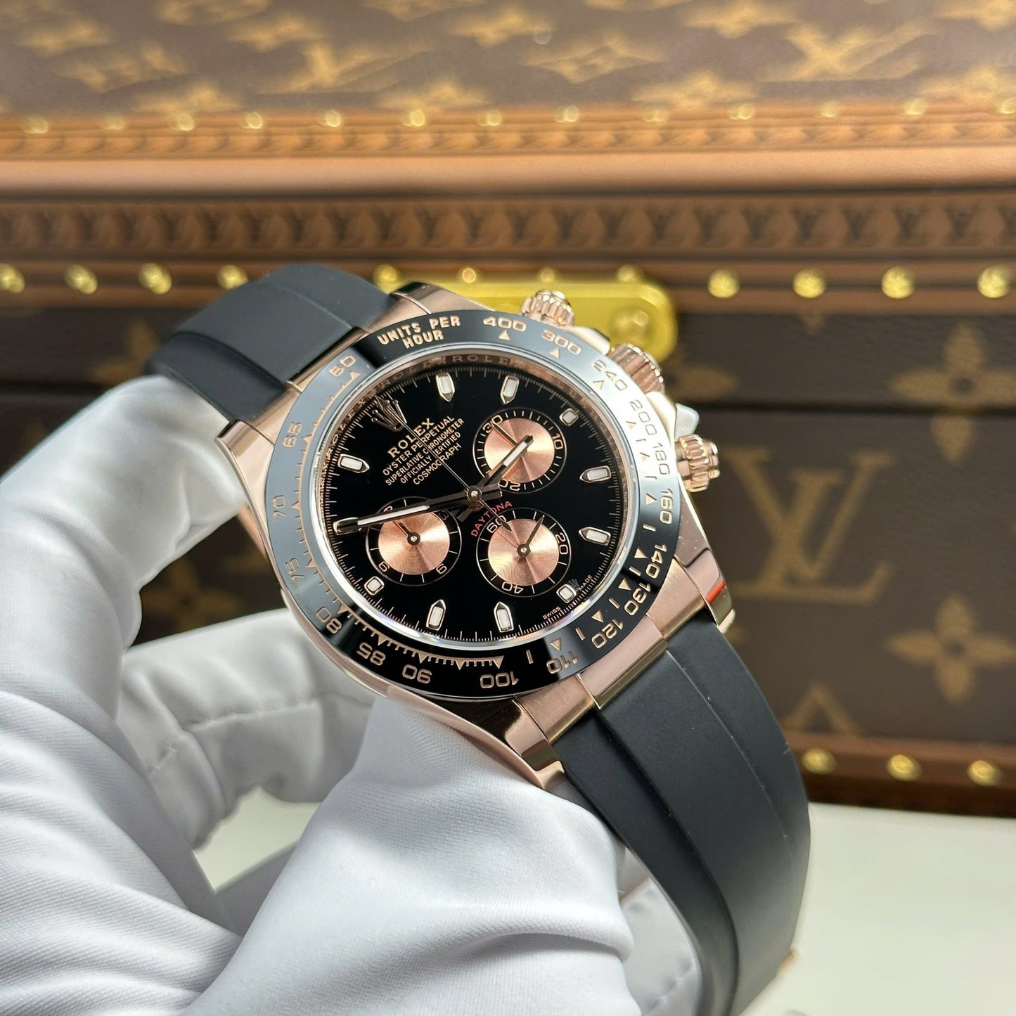 Rolex Cosmograph Daytona 116515LN Black Dial Replic Watch Gold Wrapped 40mm