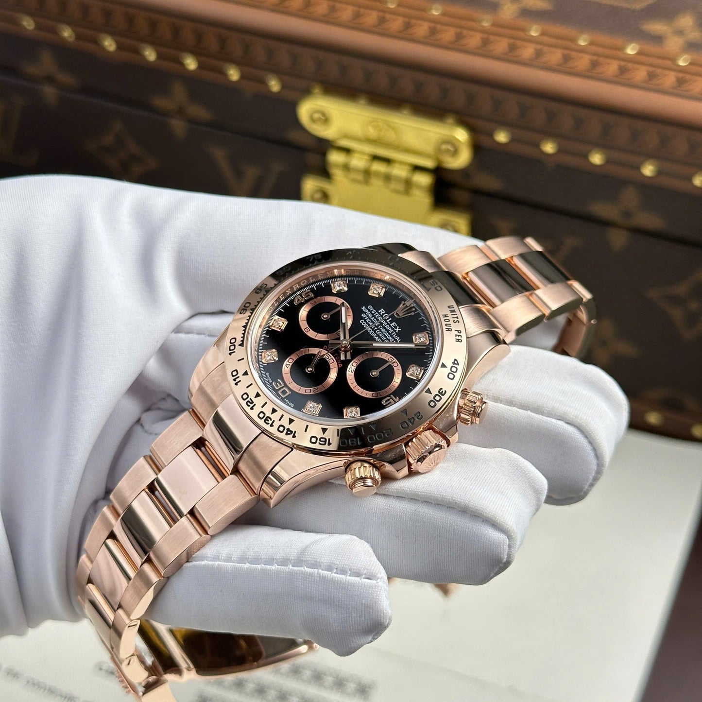 Rolex Cosmograph Daytona Dial Black Custom Gold Wrapped Replica Watch 40mm Clone