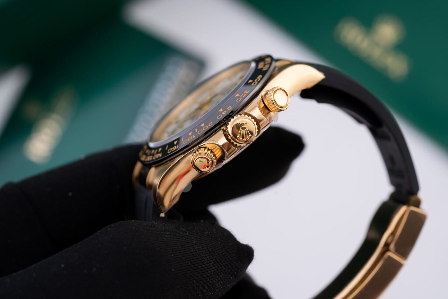 Rolex Cosmograph Daytona Custom Mother Of Pearl & Moissanite Diamonds Dial 40mm Clone