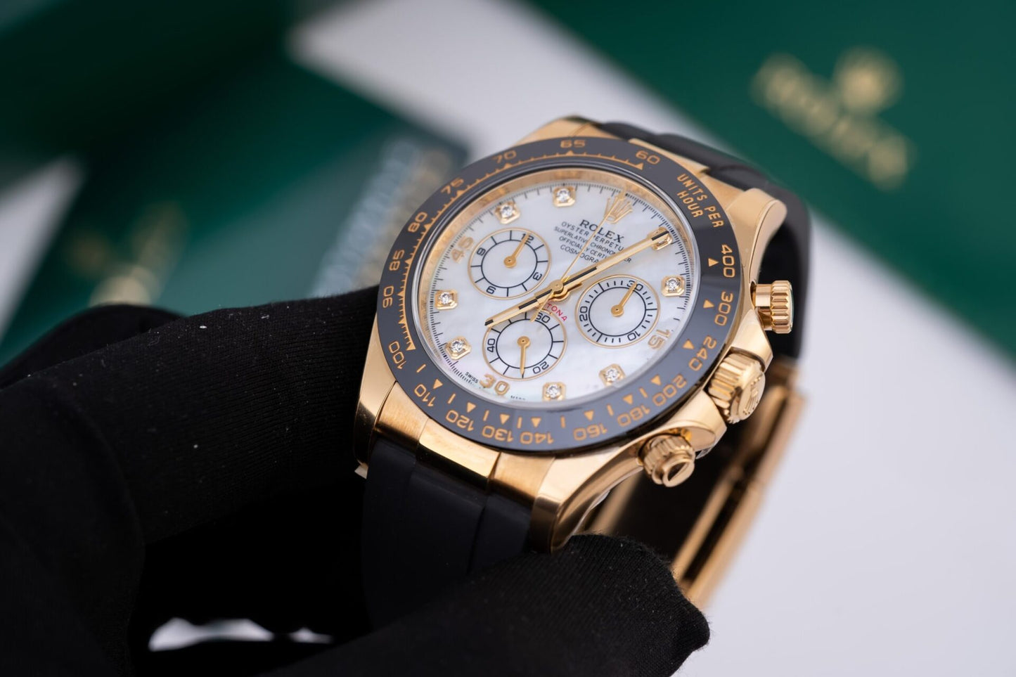 Rolex Cosmograph Daytona Custom Mother Of Pearl & Moissanite Diamonds Dial 40mm Clone