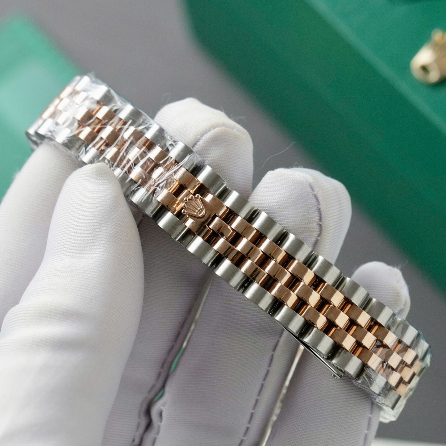 Rolex DateJust Replica Watch Custom Moissanite Diamonds Clean Factory 31mm