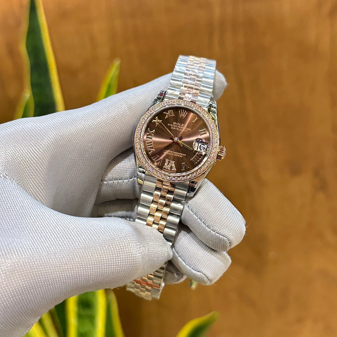 Rolex DateJust Women’s High Quality Fake Watch With Diamonds Chocolate Dial 31mm Clone