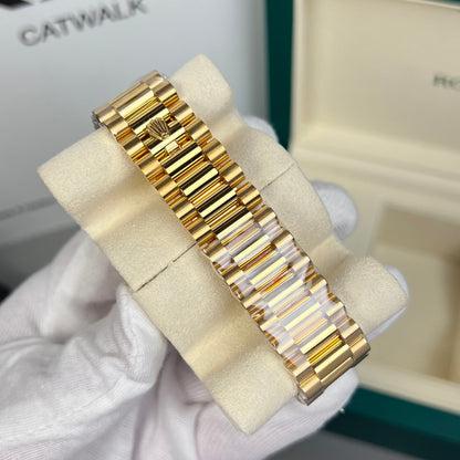Rolex Day-Date Replica Watch 18K Gold Wrapped Black Dial With Diamond Bezel GM V2 40mm