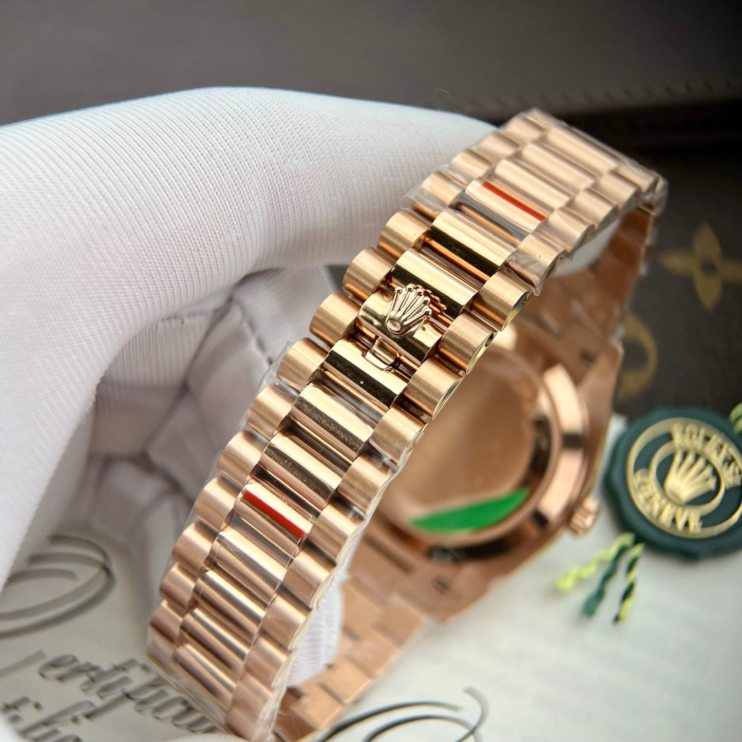 Rolex Replica Watch Day-Date Gold Wrapped Moissanite Diamonds Eisenkiesel Dial GS Factory 40mm