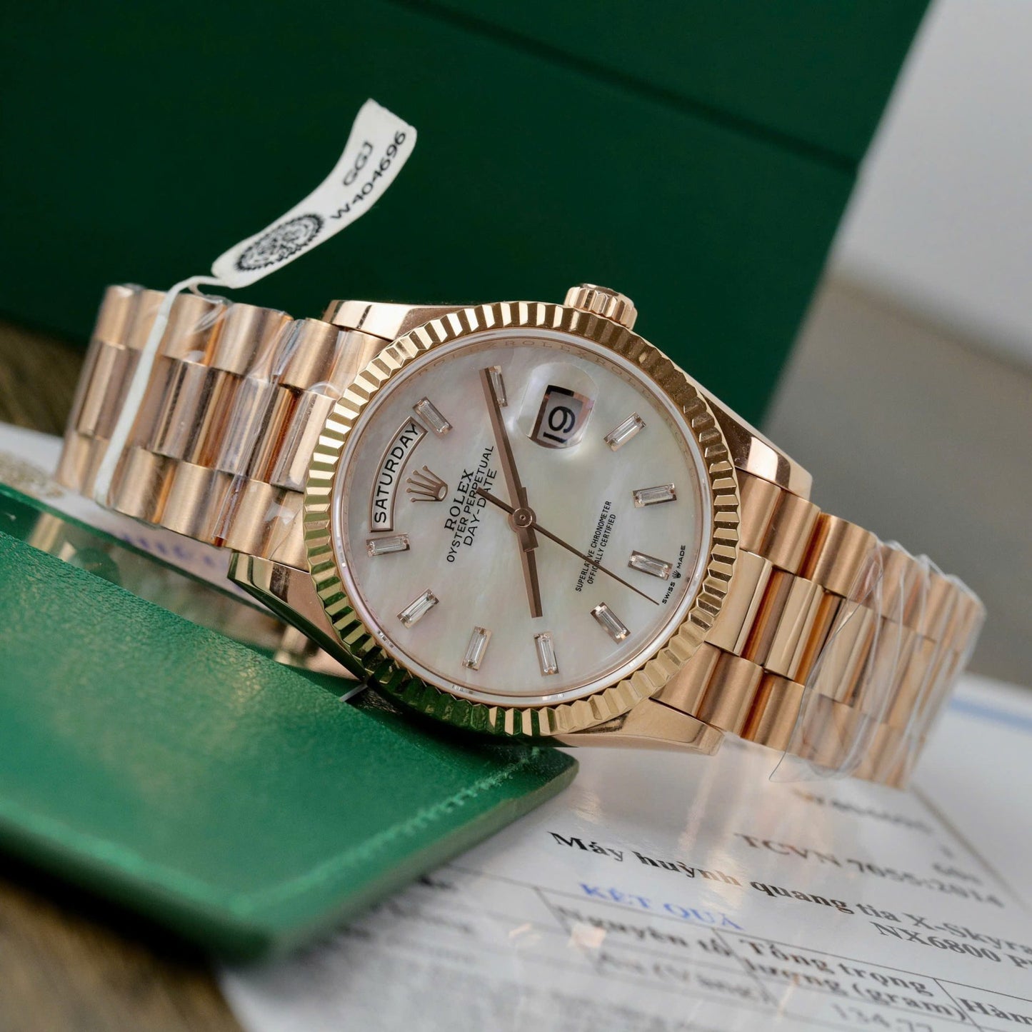 Rolex Day-Date Dial Mother Of Pearl Best Replica Watch Custom Gold Wrapped Clean Factory 36mm