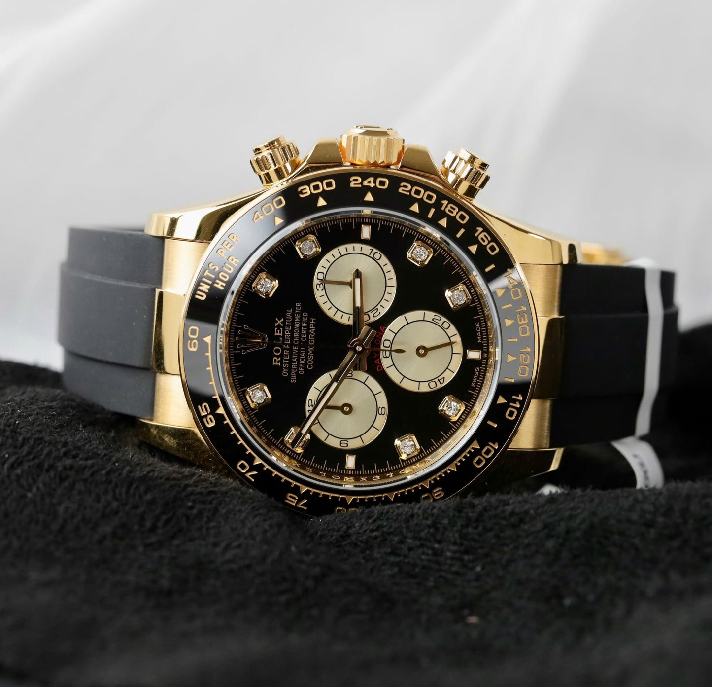 Rolex Daytona Replica Watch Custom 18K Gold Wrapped Movement Calibre 4131 40mm