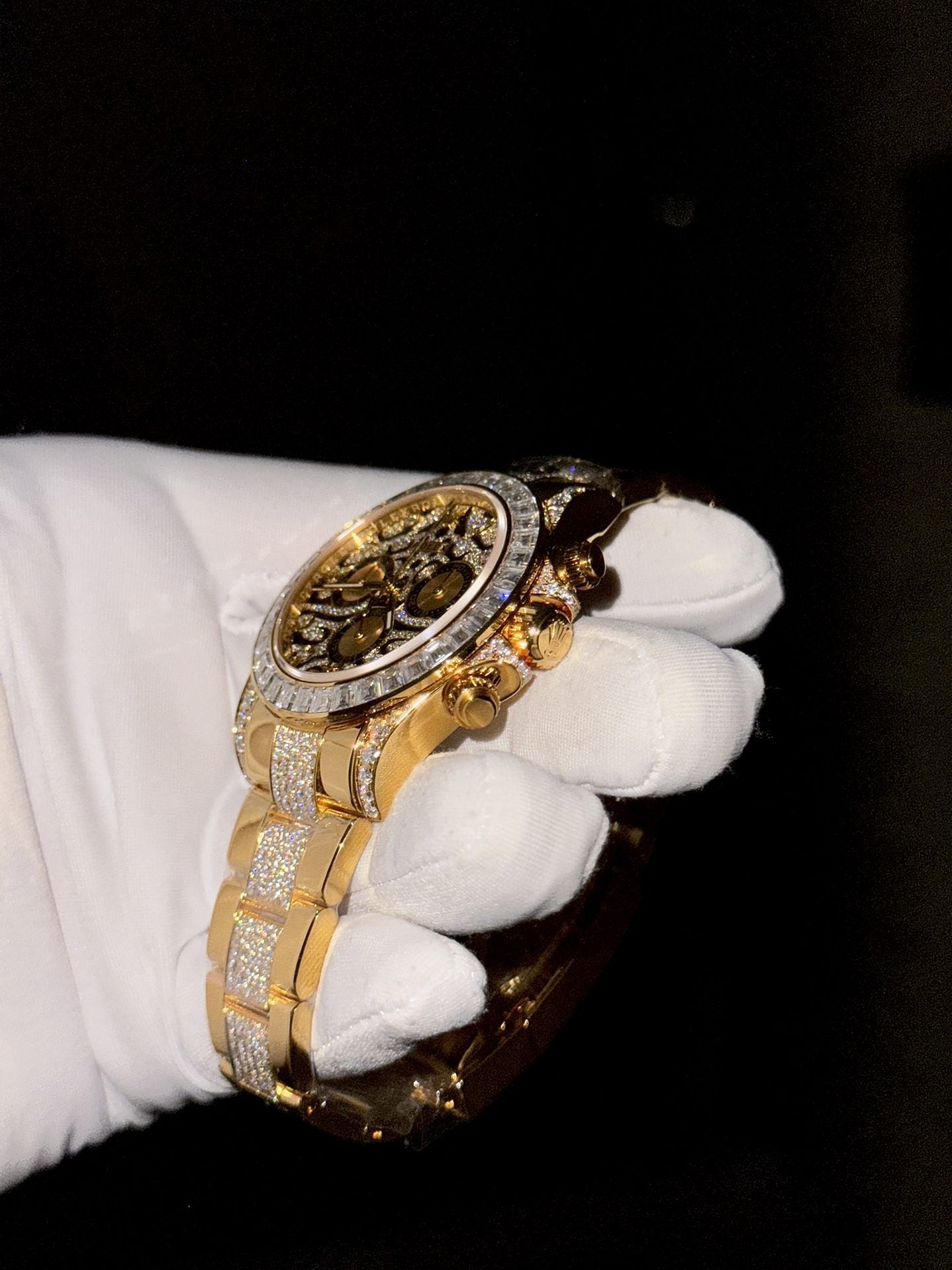 Rolex Best Replica Watch Daytona 40mm Eye of Tiger Gold Wrapped – Moissanite Diamonds Custom Clone
