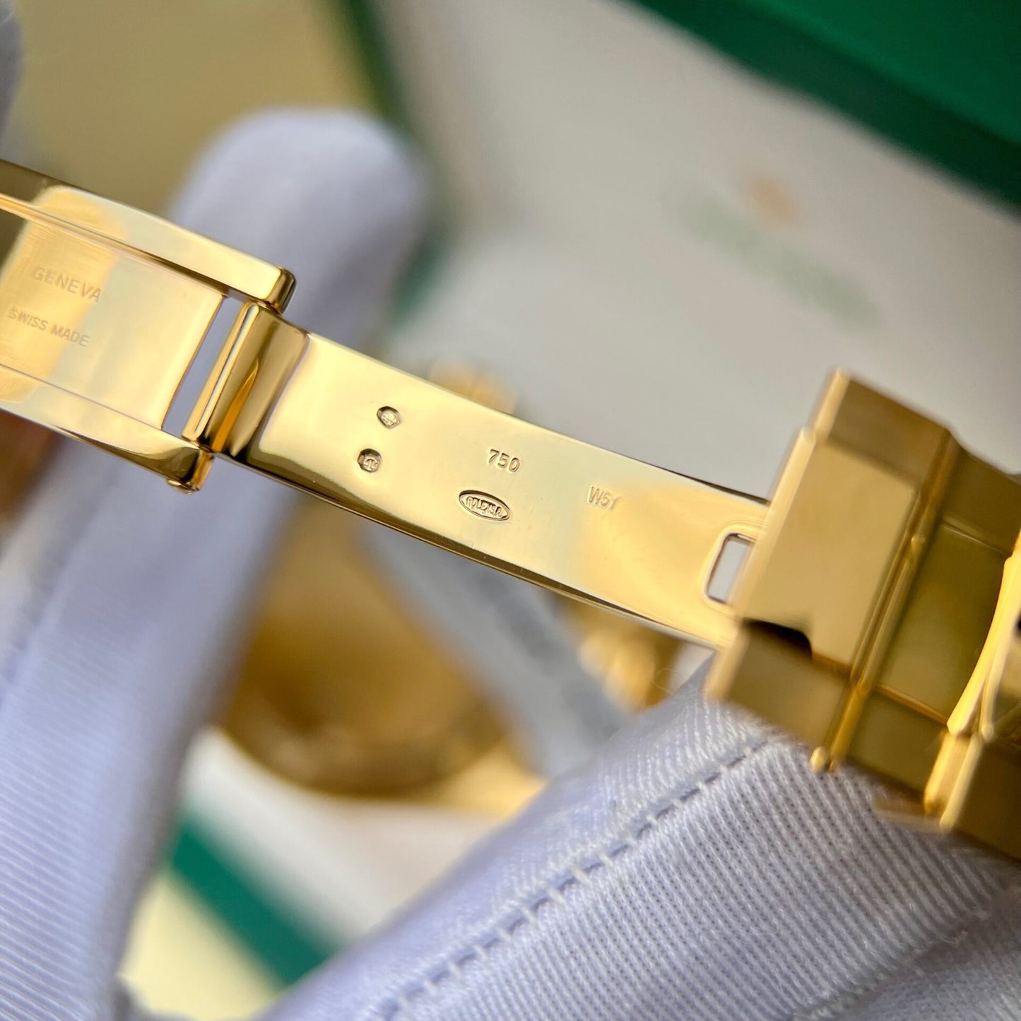 Rolex Daytona Loki Gold Wrapped  Replica Watch Nob Factory 40mm