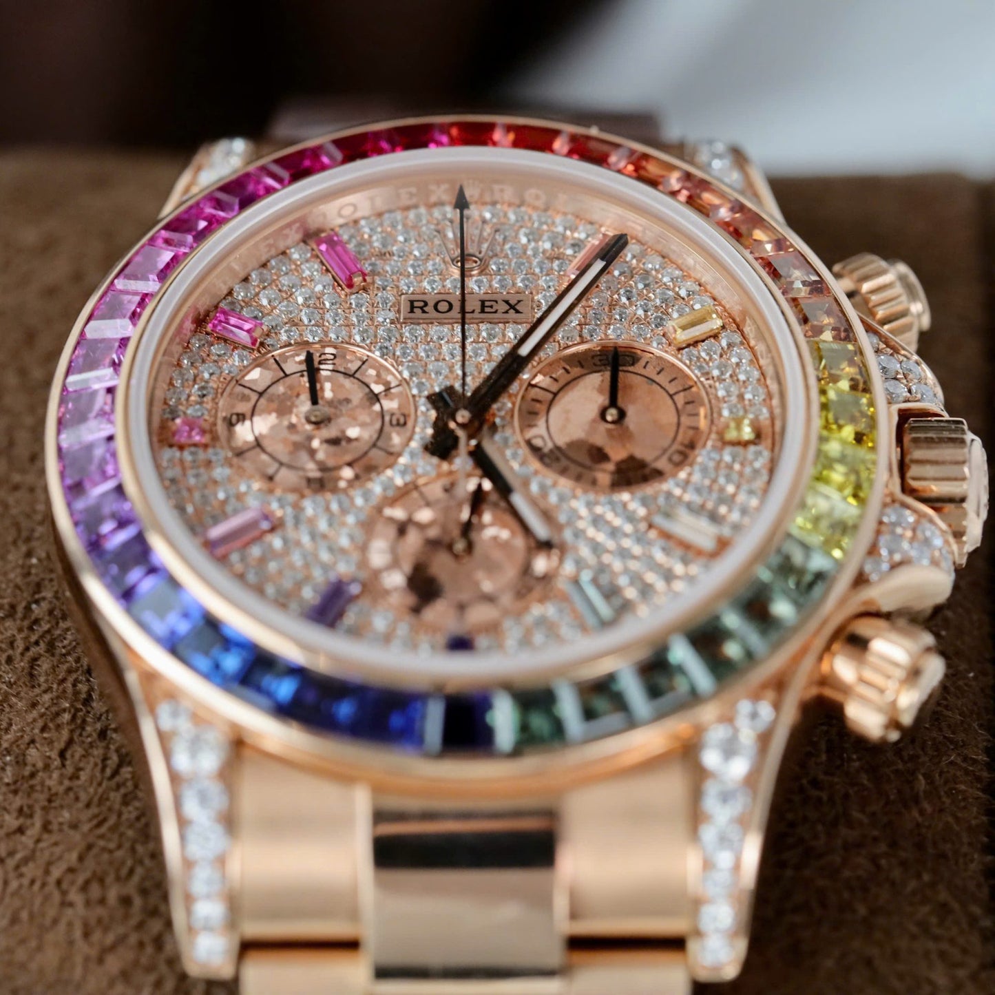 Rolex Daytona Rainbow 116595 Best Replica Watch Gold Wrapped + Moissanite Diamonds 40mm Clone