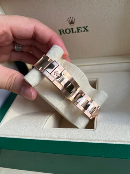 Rolex Daytona Rainbow Replica Watch Gold Wrapped Moissanite TW  Factory 40mm