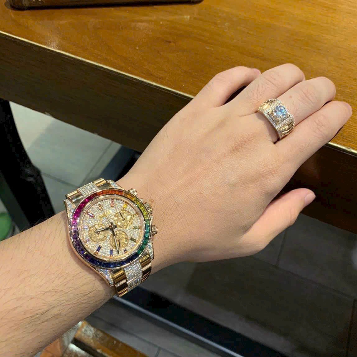 Rolex Daytona Rainbow Replica Watch With Full Diamonds 40mm Clone