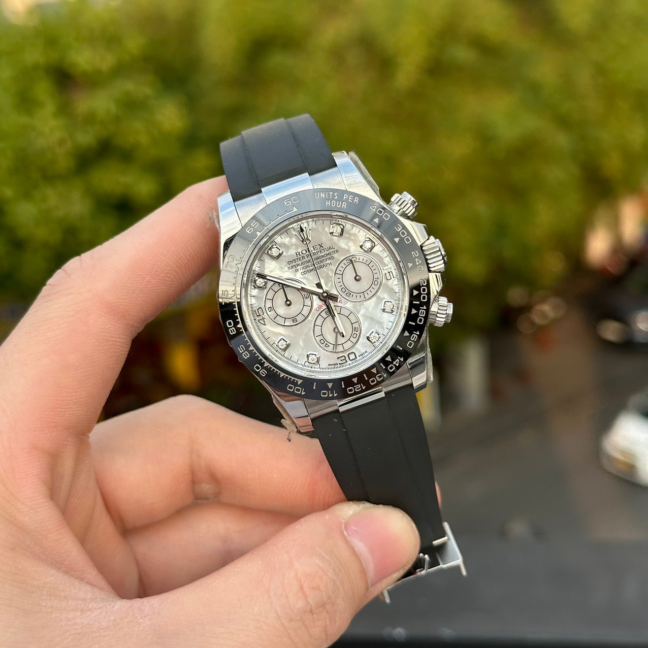 Rolex Best Replica Watch Daytona Mother Of Pearl & Moissanite Diamonds Dial 40mm Clone